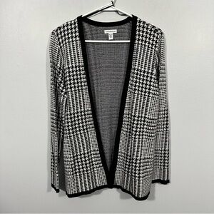 New Croft & Barrow Women's Black and White Houndstooth Cardigan